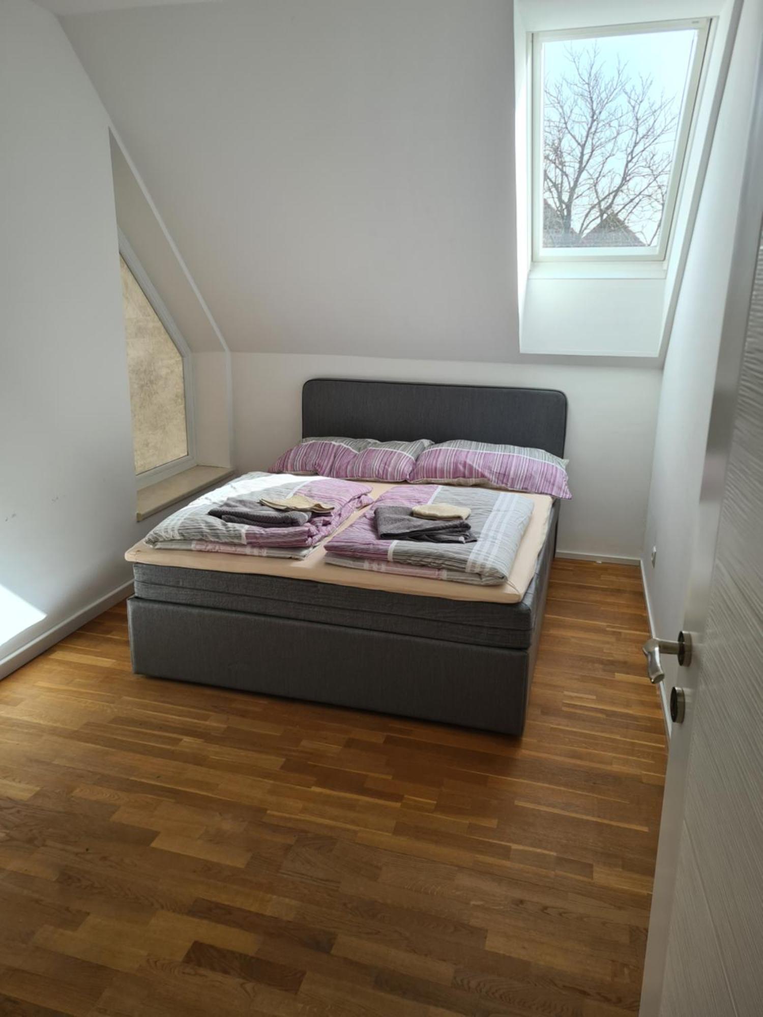 Gardenloft No4 - Enjoy Apartment Wina Bagian luar foto